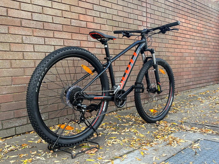 Scott Aspect 760 Black Red 2025 Mountain Bike