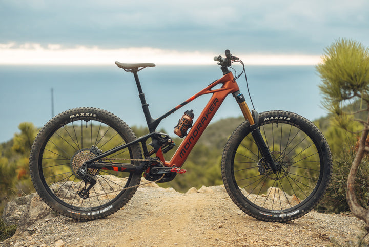 Mondraker CRAFTY CARBON RR Earth Red 2025 Electric Mountain Bike