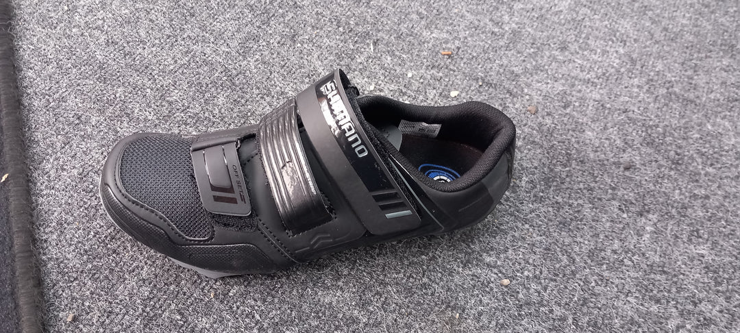 Shimano black SPD shoe