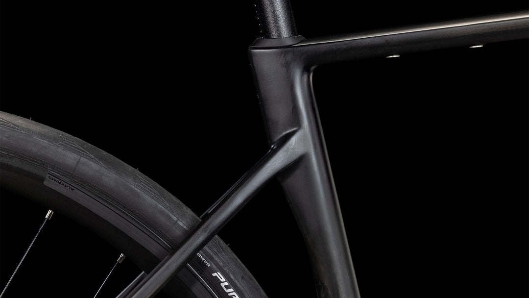 Cube Attain C62 Race Blackline 2025 Road Bike