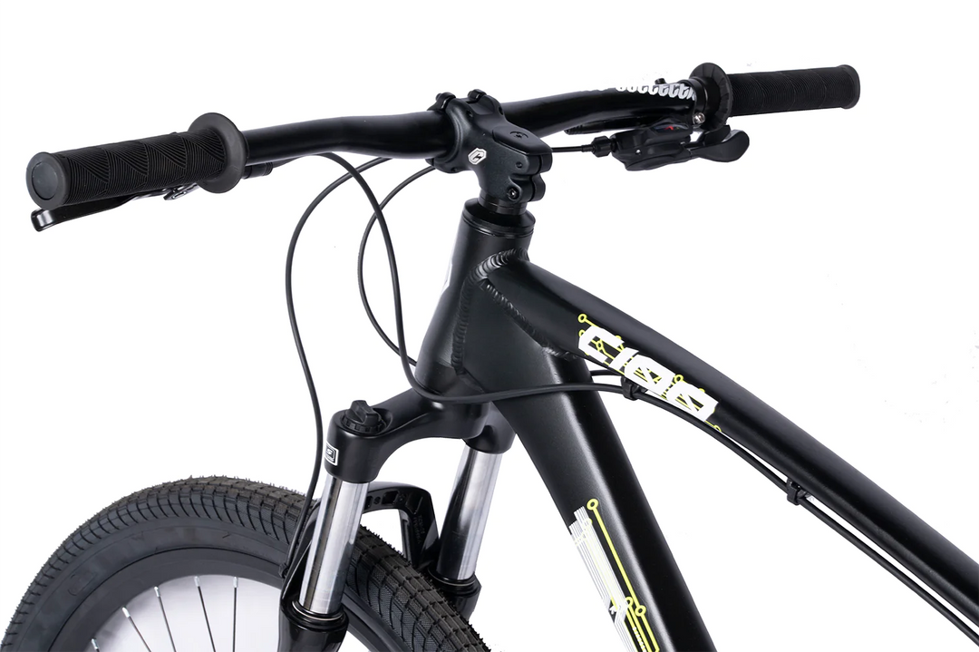 Collective Bikes C100 V3 Smoke Black Mountain Bike Les s Cycles