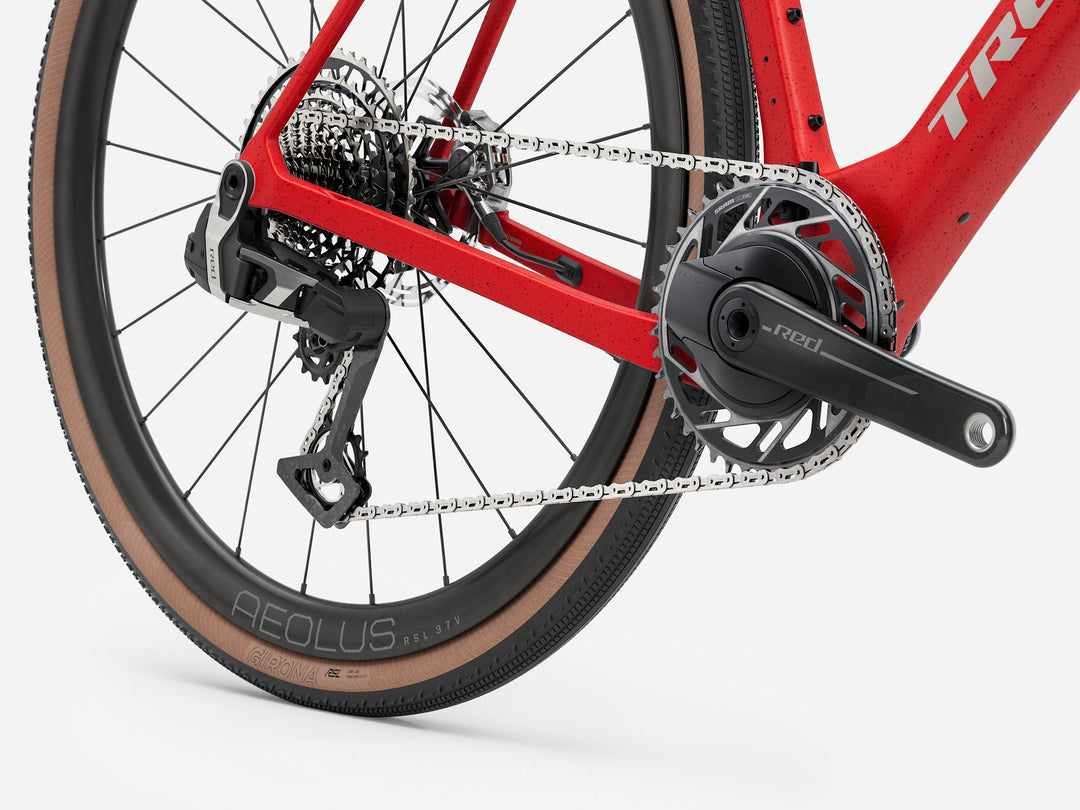 Trek Checkmate SLR 9 AXS Radioactive Red Sedona Red 2027 Gravel Bike