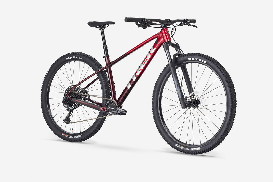 Trek Marlin 7 Gen 3 Fury Red Fade 2027 Mountain Bike