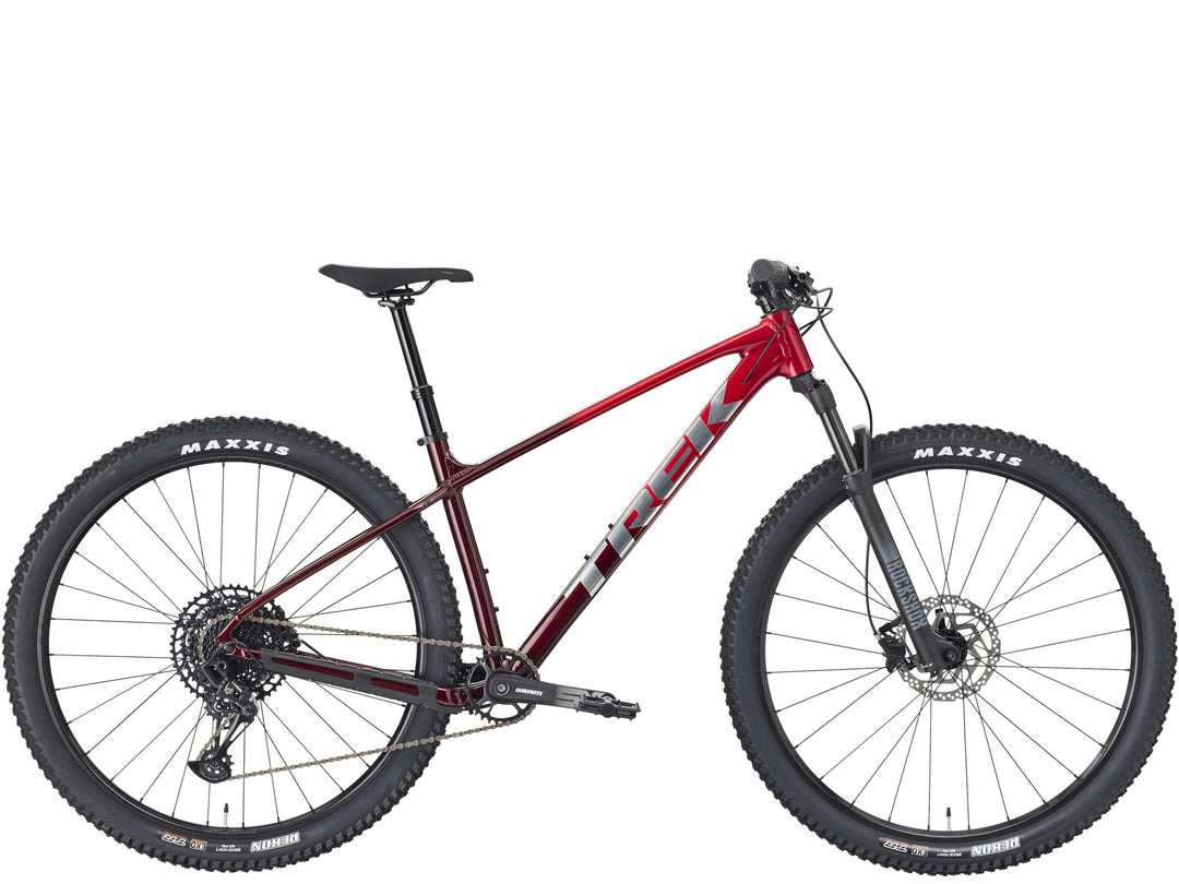 Trek Marlin 7 Gen 3 Fury Red Fade 2027 Mountain Bike