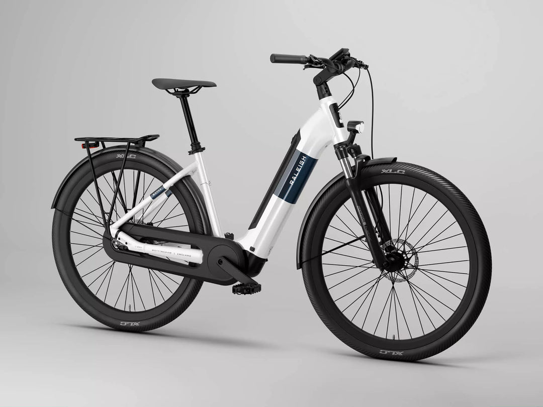 Raleigh Motus Tour Sparking White Hub Gear 2026 Electric Hybrid Bike