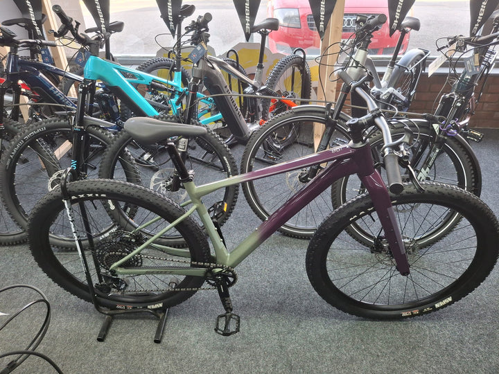 Scott Scale Gravel 20 Bike Olivine Green Blackberry 2025 - EX Display