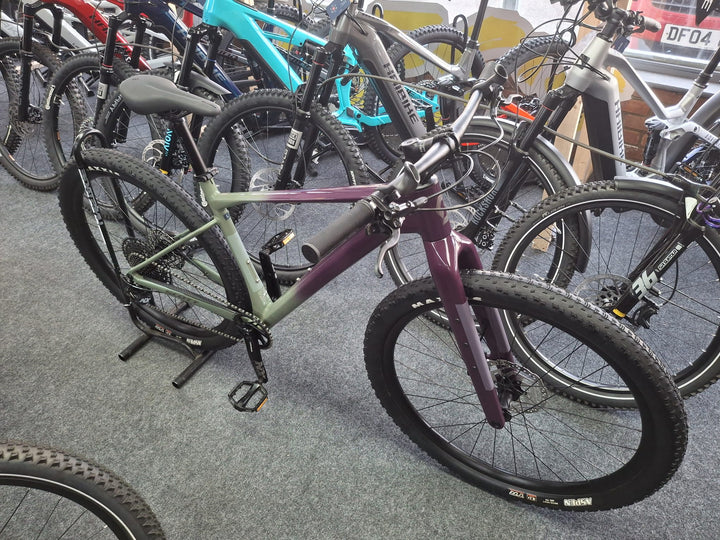 Scott Scale Gravel 20 Bike Olivine Green Blackberry 2025 - EX Display