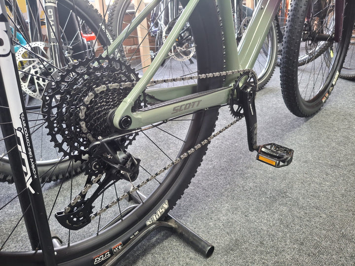 Scott Scale Gravel 20 Bike Olivine Green Blackberry 2025 - EX Display