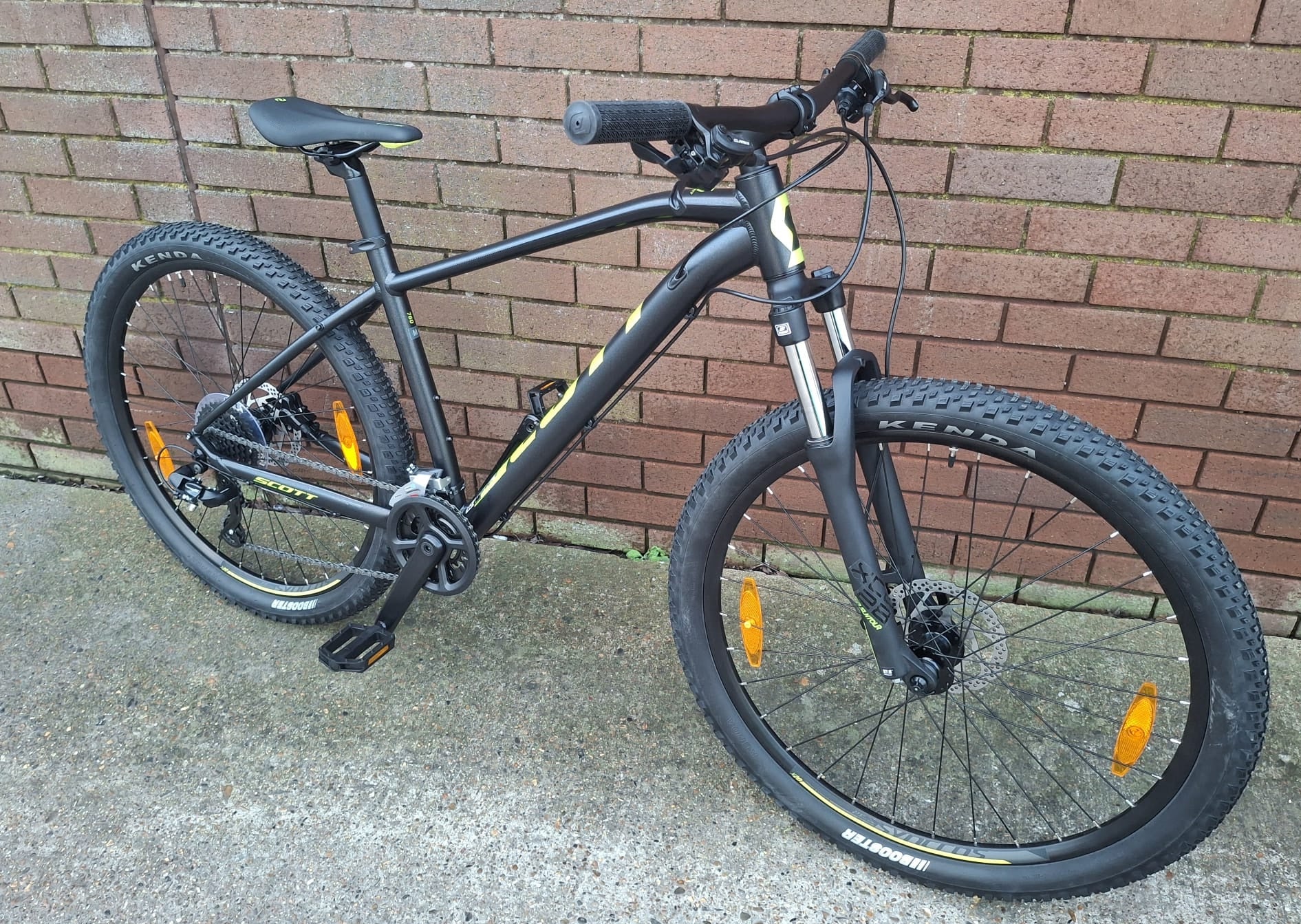 Scott Aspect 760 Black 2025 Mountain Bike – Les's Cycles