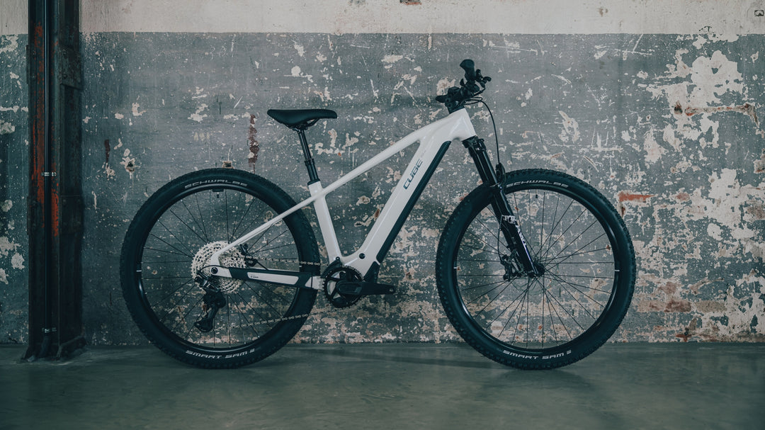 Cube Reaction Hybrid Race 800 Snow Black 2027 Electric Mountain Bike