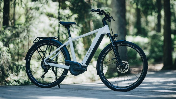 Cube Touring Hybrid One 600 Metallicwhite Chrome 2027 Electric Hybrid Bike