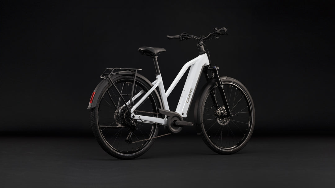 Cube Touring Hybrid One 600 Metallicwhite Chrome Trapeze 2027 Electric Hybrid Bike