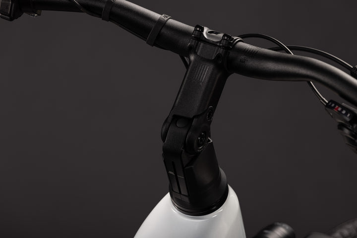 Cube Touring Hybrid One 600 Metallicwhite Chrome Easy Entry 2027 Electric Hybrid Bike