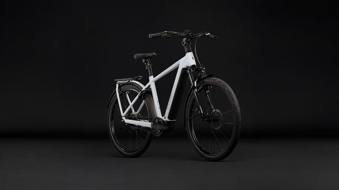 Cube Kathmandu Hybrid Deluxe Pro 800 Metallicwhite Chrome 2027 Electric Hybrid Bike
