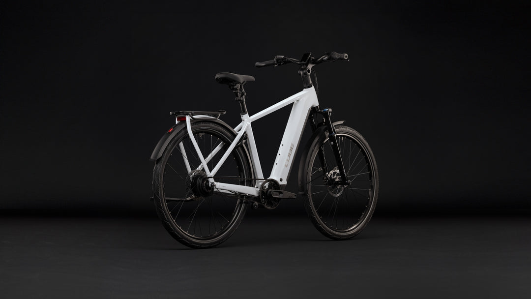 Cube Kathmandu Hybrid Deluxe Pro 800 Metallicwhite Chrome 2027 Electric Hybrid Bike