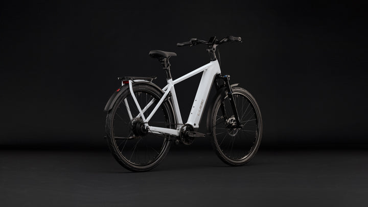Cube Kathmandu Hybrid Deluxe Pro 800 Metallicwhite Chrome 2027 Electric Hybrid Bike