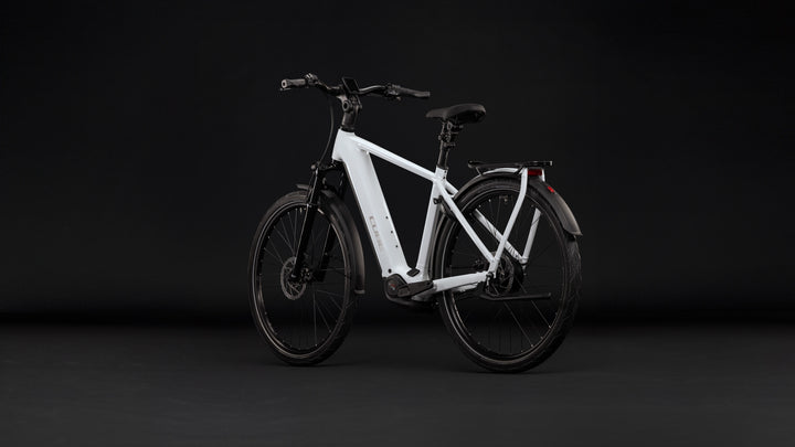 Cube Kathmandu Hybrid Deluxe Pro 800 Metallicwhite Chrome 2027 Electric Hybrid Bike