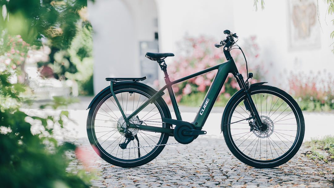 Cube Kathmandu Hybrid EXC 800 Stellar Chrome 2027 Electric Hybrid Bike