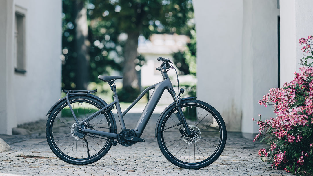 Cube Kathmandu Hybrid Deluxe EXC 800 Stealthgrey Grey Trapeze 2027 Electric Hybrid Bike