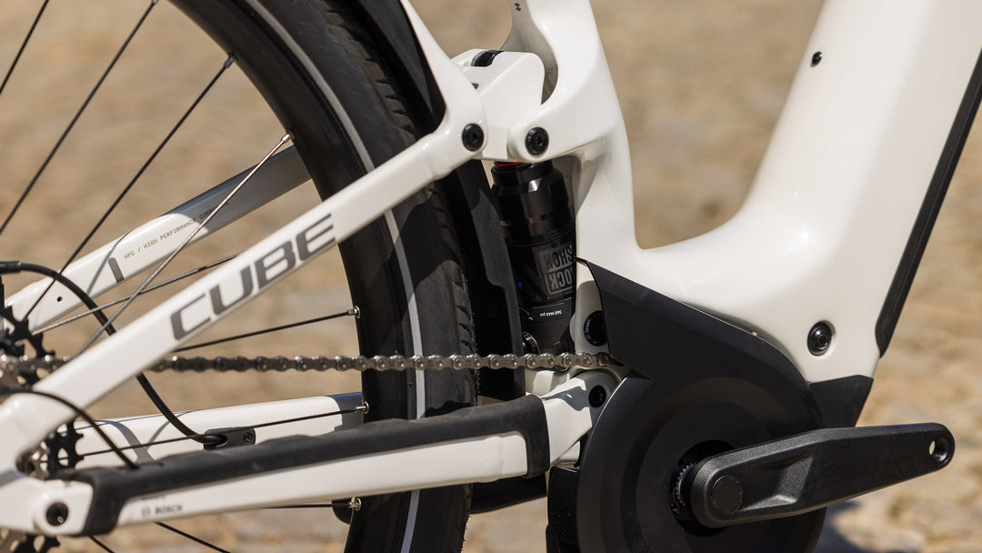 Cube Kathmandu Hybrid One11 HPC SLX 800 Mwhite Metallicwhite Prizm Easy Entry 2027 Electric Hybrid Bike