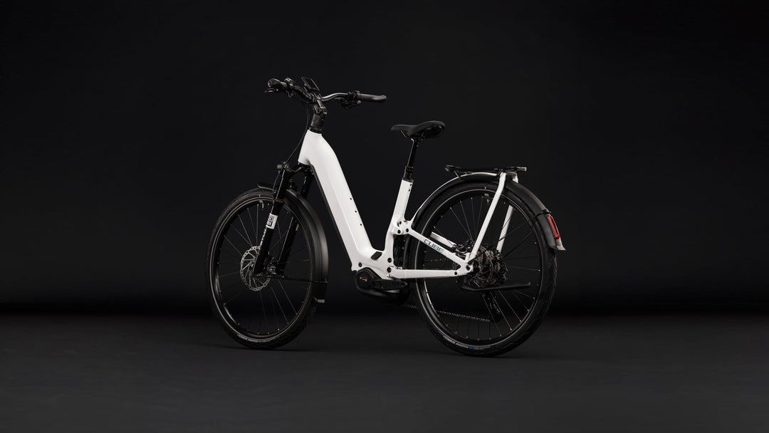 Cube Kathmandu Hybrid One11 HPC SLX 800 Mwhite Metallicwhite Prizm Easy Entry 2027 Electric Hybrid Bike