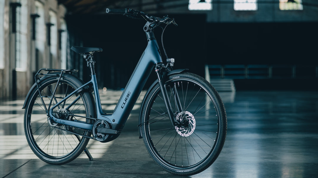 Cube Supreme Hybrid Deluxe One 600 Navyblack Black Easy Entry 2027 Electric Hybrid Bike