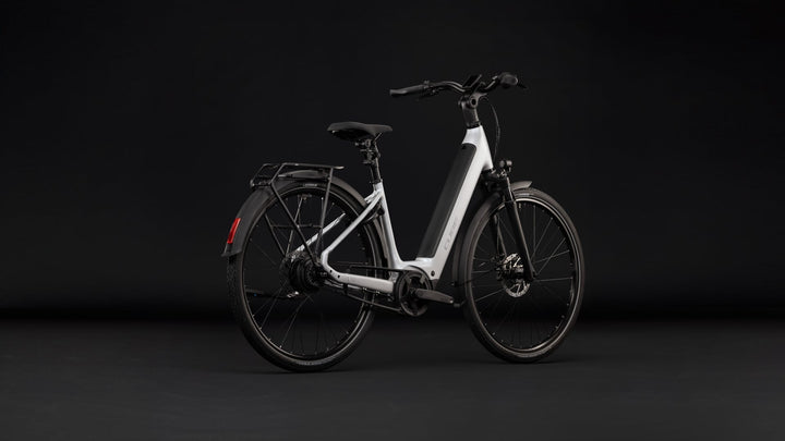 Cube Supreme Hybrid Deluxe Pro 600 Silverstar Reflex Easy Entry 2027 Electric Hybrid Bike