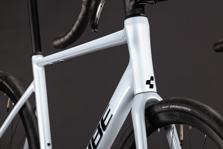 Cube Attain Race Glacier Black 2027 Road Bike
