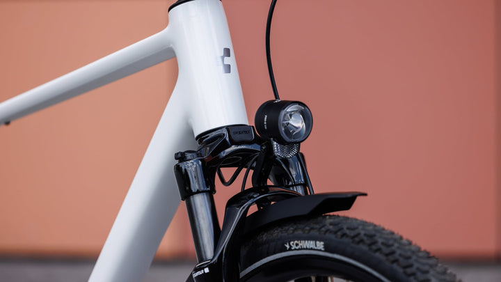 Cube Kathmandu Pro Metallicwhite Chrome 2027 Hybrid Bike