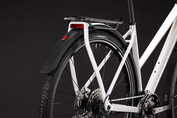 Cube Kathmandu Pro Metallicwhite Chrome Trapeze 2027 Hybrid Bike