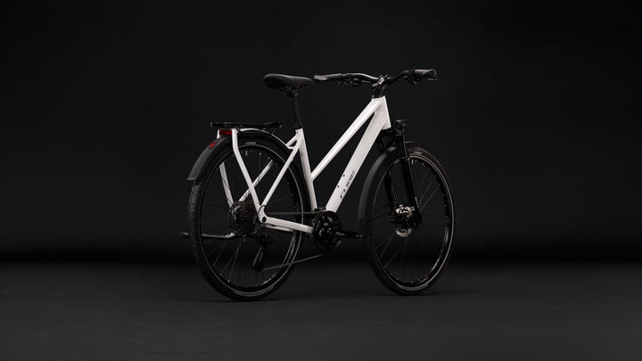 Cube Kathmandu Pro Metallicwhite Chrome Trapeze 2027 Hybrid Bike