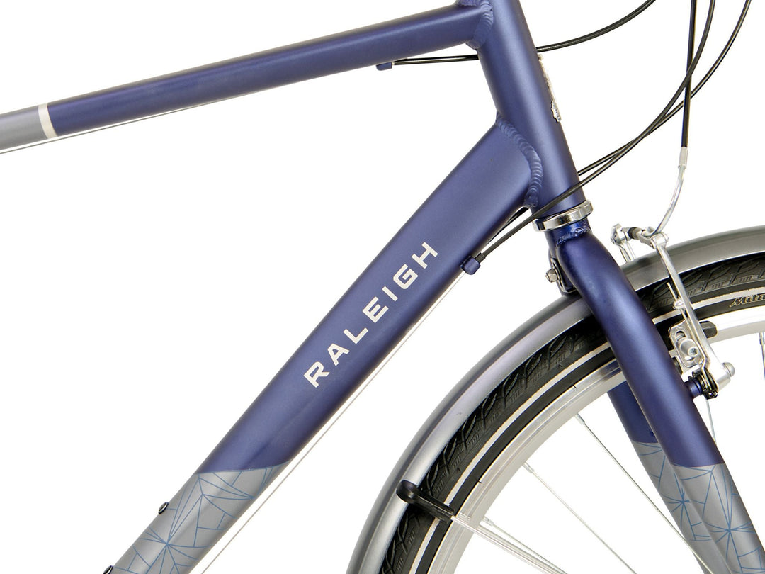 Raleigh Pioneer Tour Crossbar Bike - Raleigh - Les's Cycles